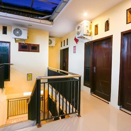OYO Life 3064 Mahameru Kost Putra Jember Bagian luar foto