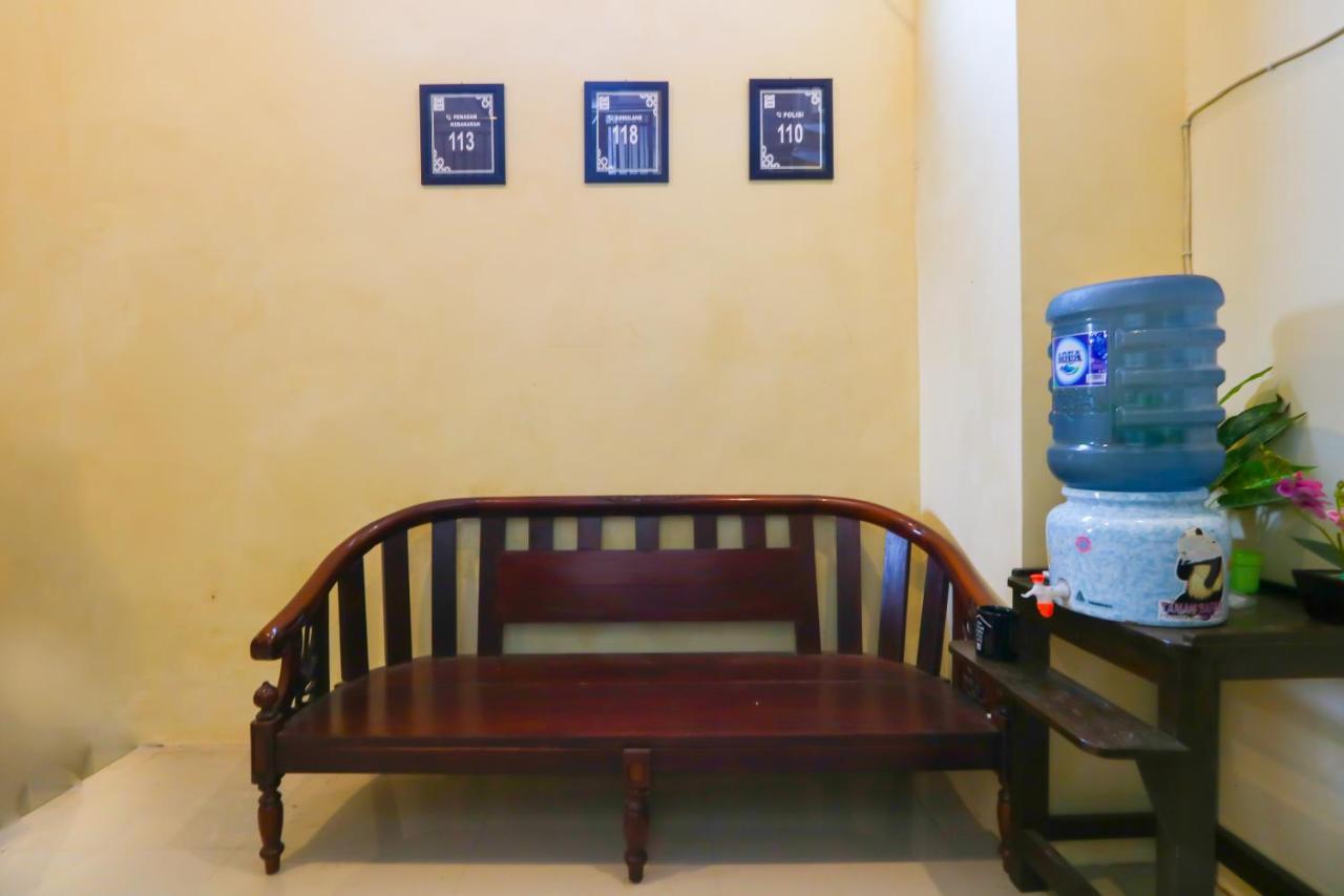 OYO Life 3064 Mahameru Kost Putra Jember Bagian luar foto